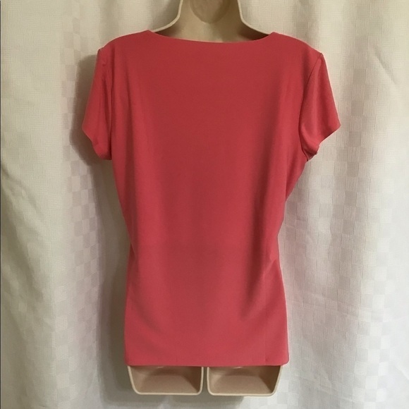 𝅺WHITE House Black Market top - Picture 3 of 4